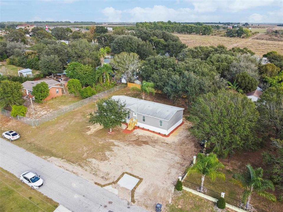 На продажу: $295,000 (4 спален, 2 ванн, 1590 Квадратных фут)