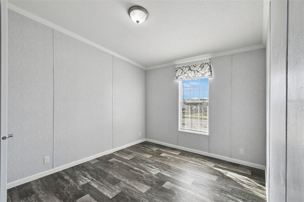 На продажу: $295,000 (4 спален, 2 ванн, 1590 Квадратных фут)