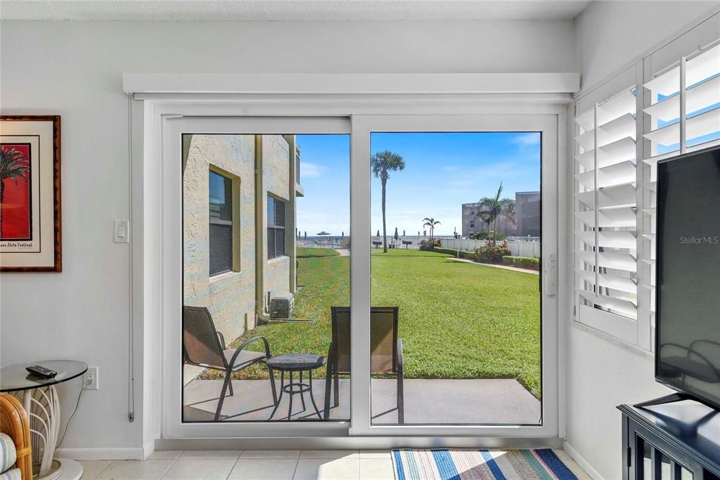 For Sale: $695,000 (3 beds, 2 baths, 1176 Square Feet)