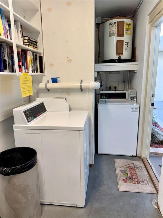 For Sale: $695,000 (3 beds, 2 baths, 1176 Square Feet)