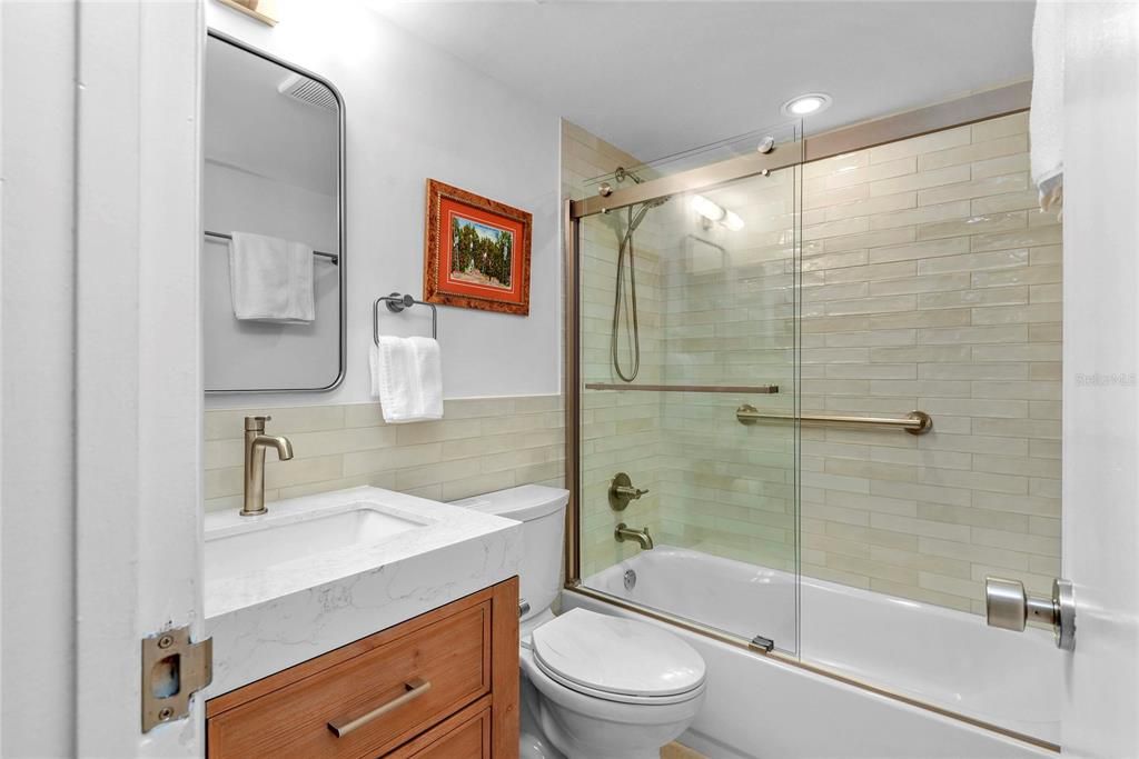 For Sale: $695,000 (3 beds, 2 baths, 1176 Square Feet)