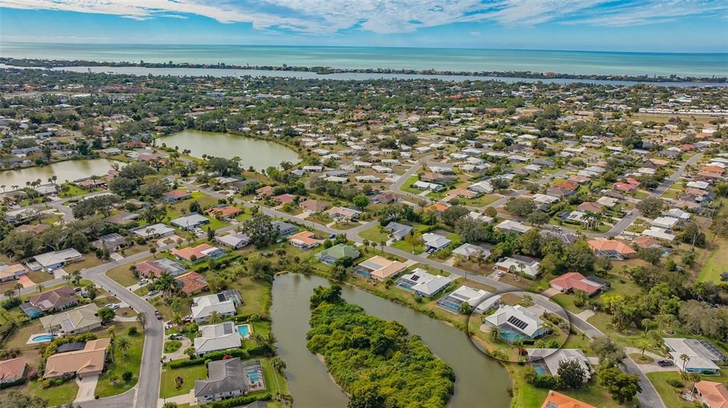 待售: $650,000 (3 贝兹, 2 浴室, 2449 平方英尺)