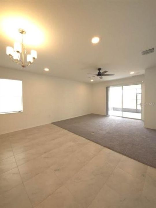 出租: $3,150 (4 贝兹, 3 浴室, 3014 平方英尺)