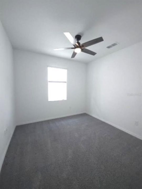 出租: $3,150 (4 贝兹, 3 浴室, 3014 平方英尺)