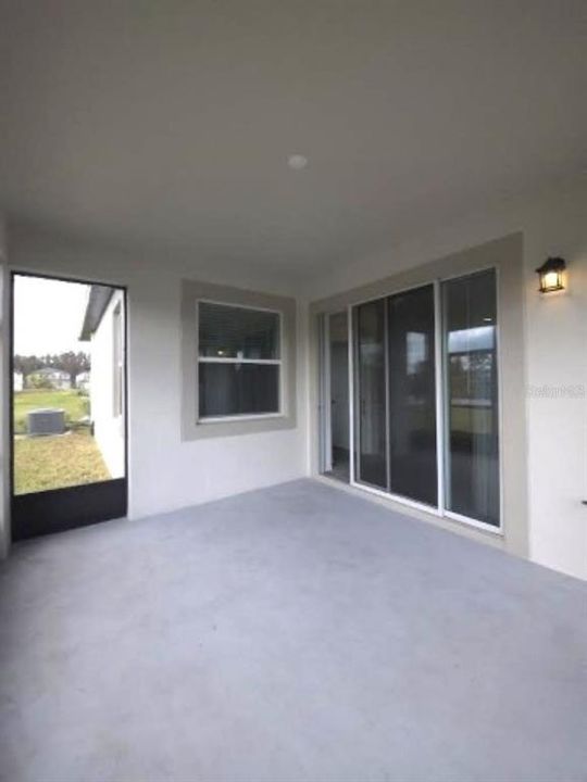 出租: $3,150 (4 贝兹, 3 浴室, 3014 平方英尺)