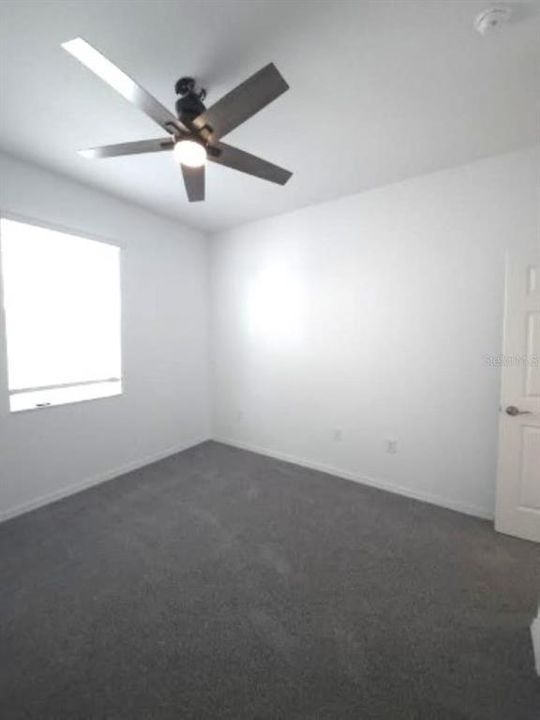 出租: $3,150 (4 贝兹, 3 浴室, 3014 平方英尺)