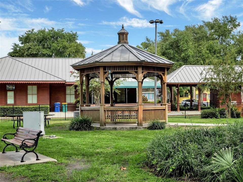 На продажу: $489,000 (3 спален, 2 ванн, 1914 Квадратных фут)