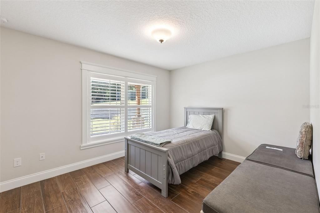 На продажу: $489,000 (3 спален, 2 ванн, 1914 Квадратных фут)