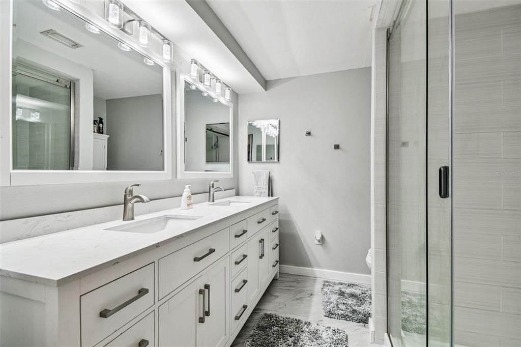 En Venta: $559,000 (2 camas, 2 baños, 1656 Pies cuadrados)