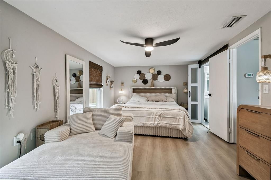 En Venta: $559,000 (2 camas, 2 baños, 1656 Pies cuadrados)