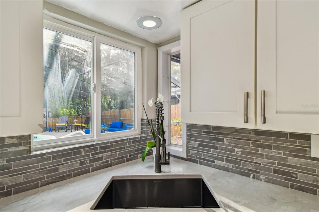 En Venta: $559,000 (2 camas, 2 baños, 1656 Pies cuadrados)