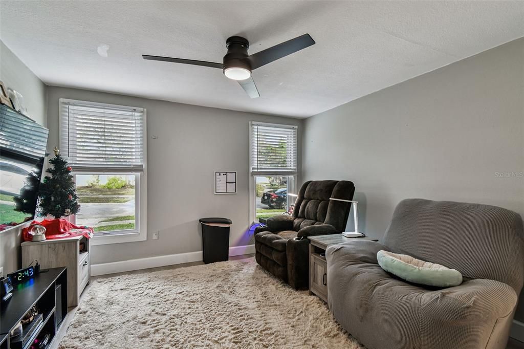 En Venta: $559,000 (2 camas, 2 baños, 1656 Pies cuadrados)