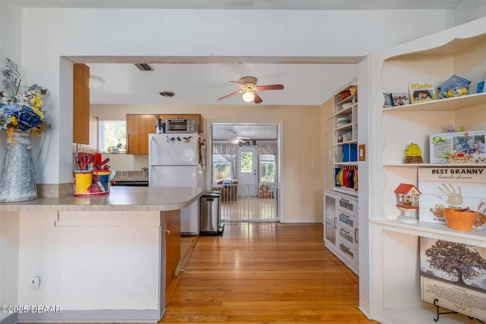 En Venta: $289,000 (2 camas, 1 baños, 1251 Pies cuadrados)