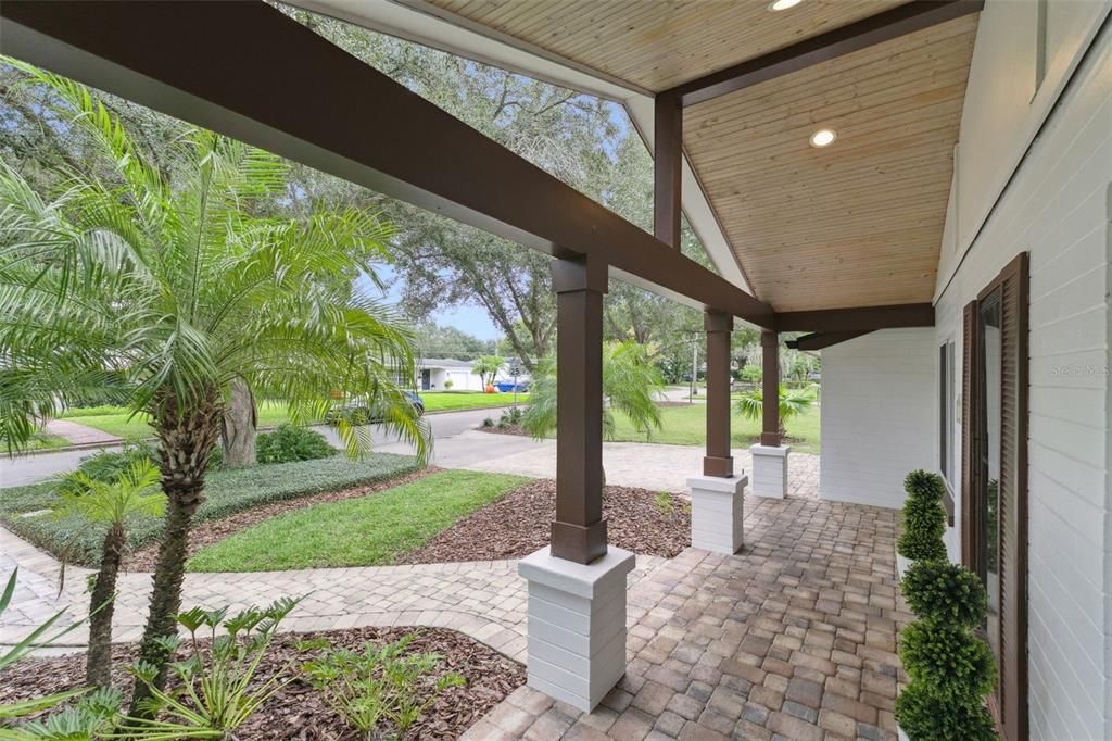 For Sale: $899,900 (5 beds, 3 baths, 2188 Square Feet)