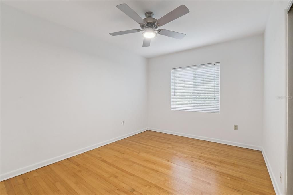 For Sale: $899,900 (5 beds, 3 baths, 2188 Square Feet)