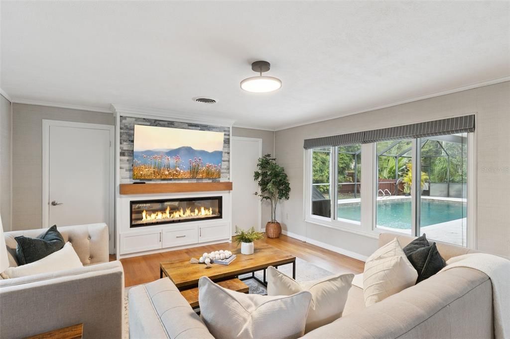 For Sale: $899,900 (5 beds, 3 baths, 2188 Square Feet)