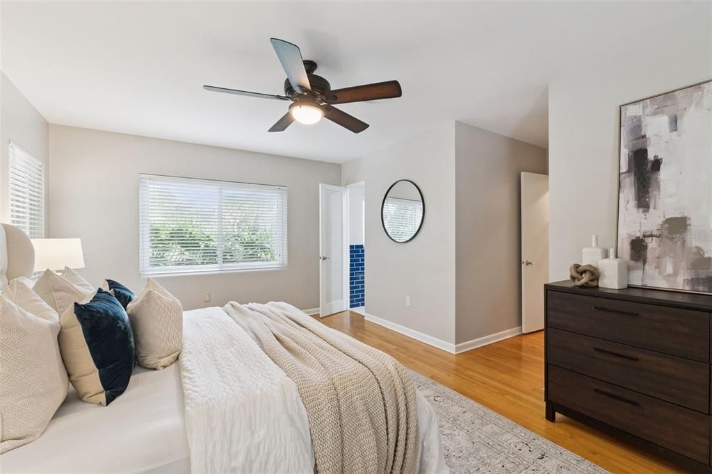 For Sale: $899,900 (5 beds, 3 baths, 2188 Square Feet)