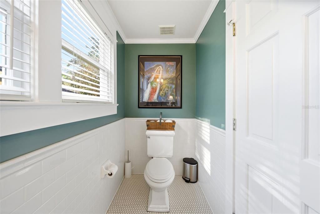 For Sale: $1,050,000 (4 beds, 3 baths, 3032 Square Feet)