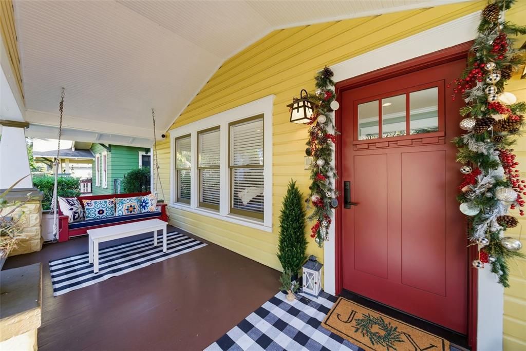 For Sale: $1,050,000 (4 beds, 3 baths, 3032 Square Feet)