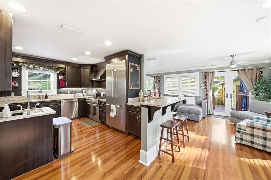 For Sale: $1,050,000 (4 beds, 3 baths, 3032 Square Feet)