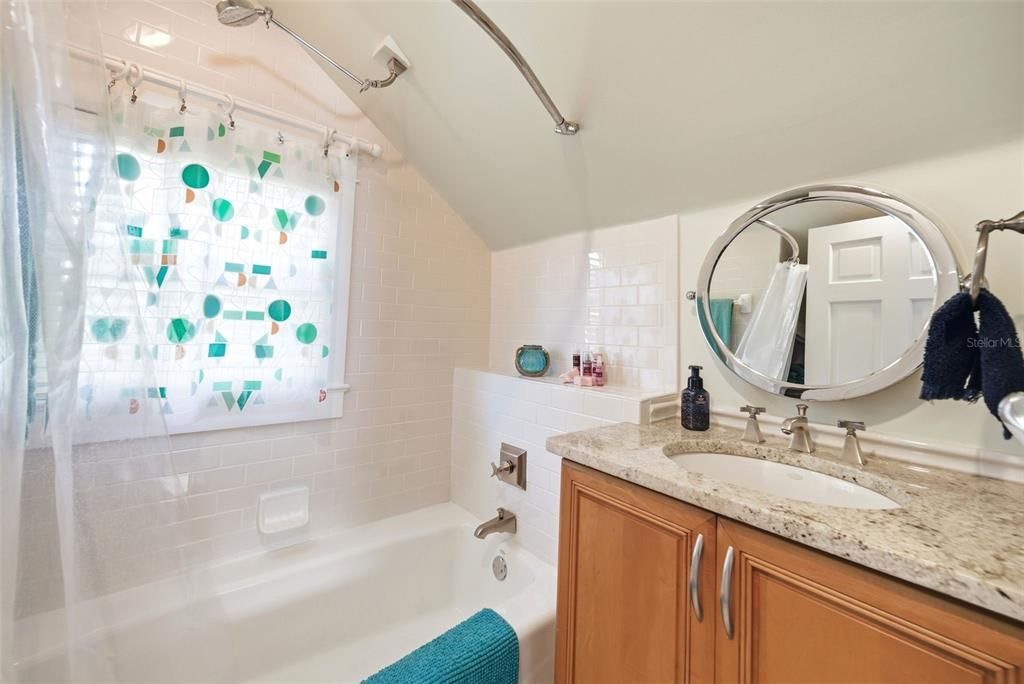 For Sale: $1,050,000 (4 beds, 3 baths, 3032 Square Feet)