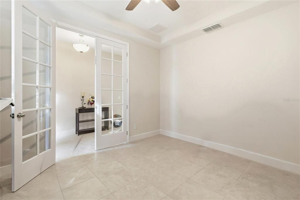 En Venta: $464,998 (3 camas, 2 baños, 2240 Pies cuadrados)