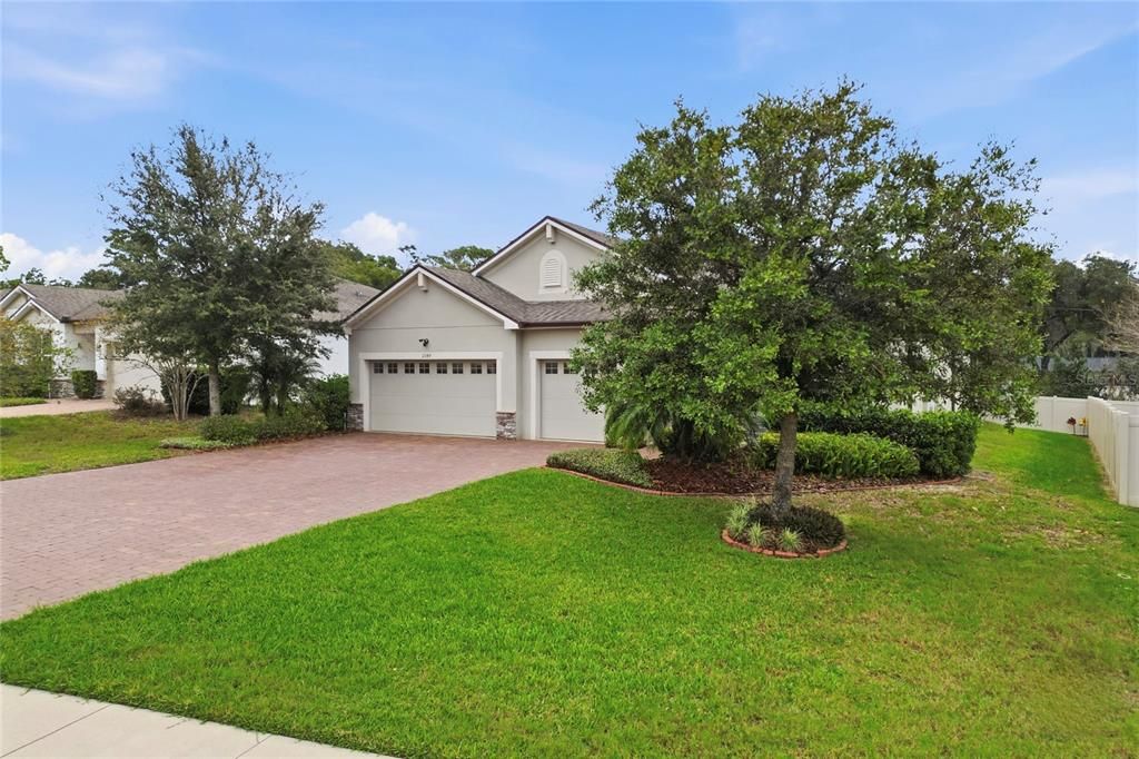 En Venta: $464,998 (3 camas, 2 baños, 2240 Pies cuadrados)