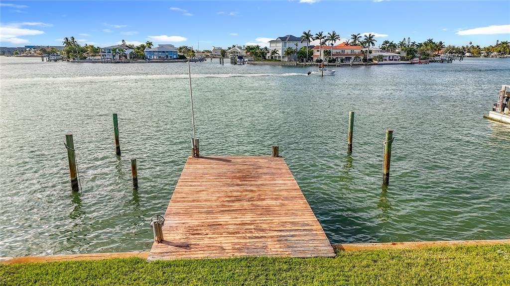 En Venta: $1,275,000 (0.21 acres)