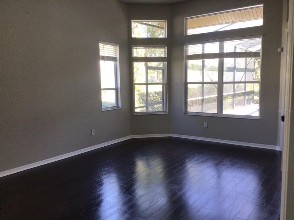 For Rent: $4,332 (4 beds, 3 baths, 2738 Square Feet)