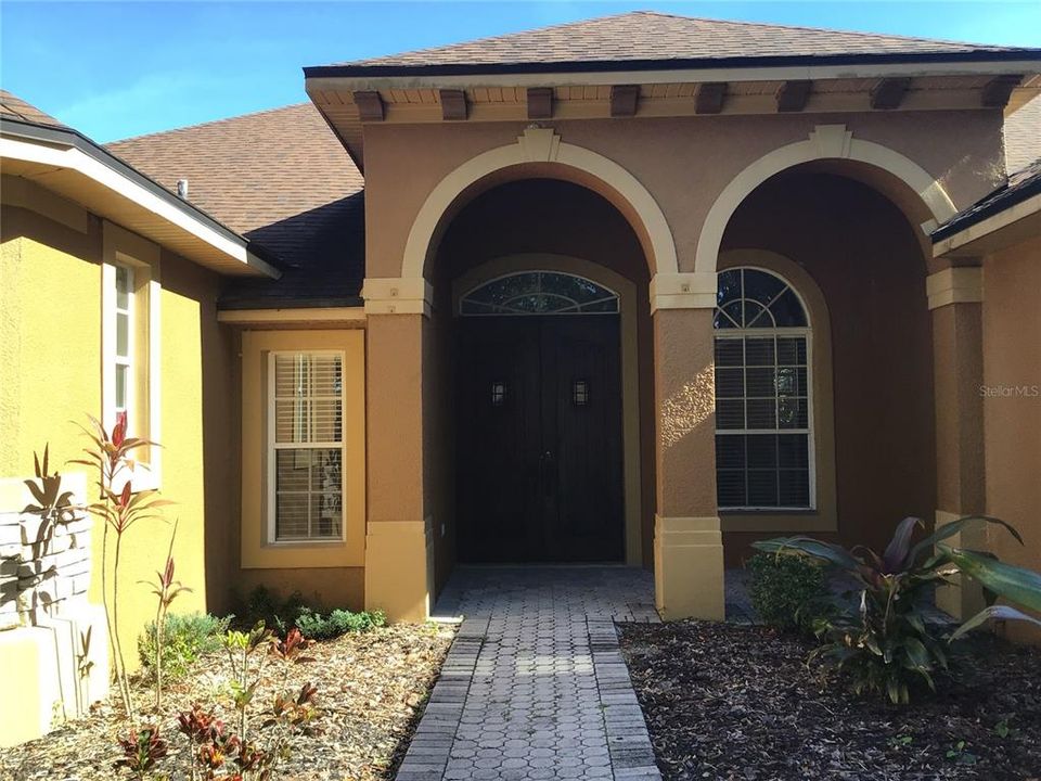 For Rent: $4,332 (4 beds, 3 baths, 2738 Square Feet)