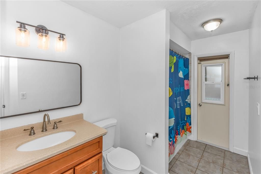 En Venta: $379,500 (4 camas, 2 baños, 1760 Pies cuadrados)