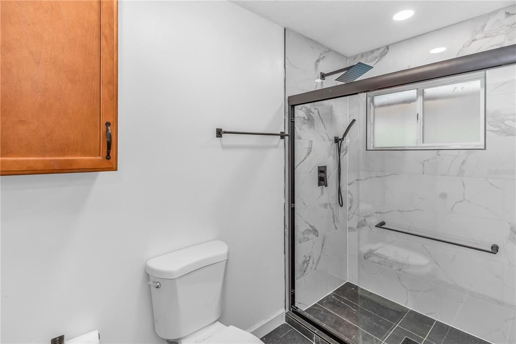 En Venta: $379,500 (4 camas, 2 baños, 1760 Pies cuadrados)