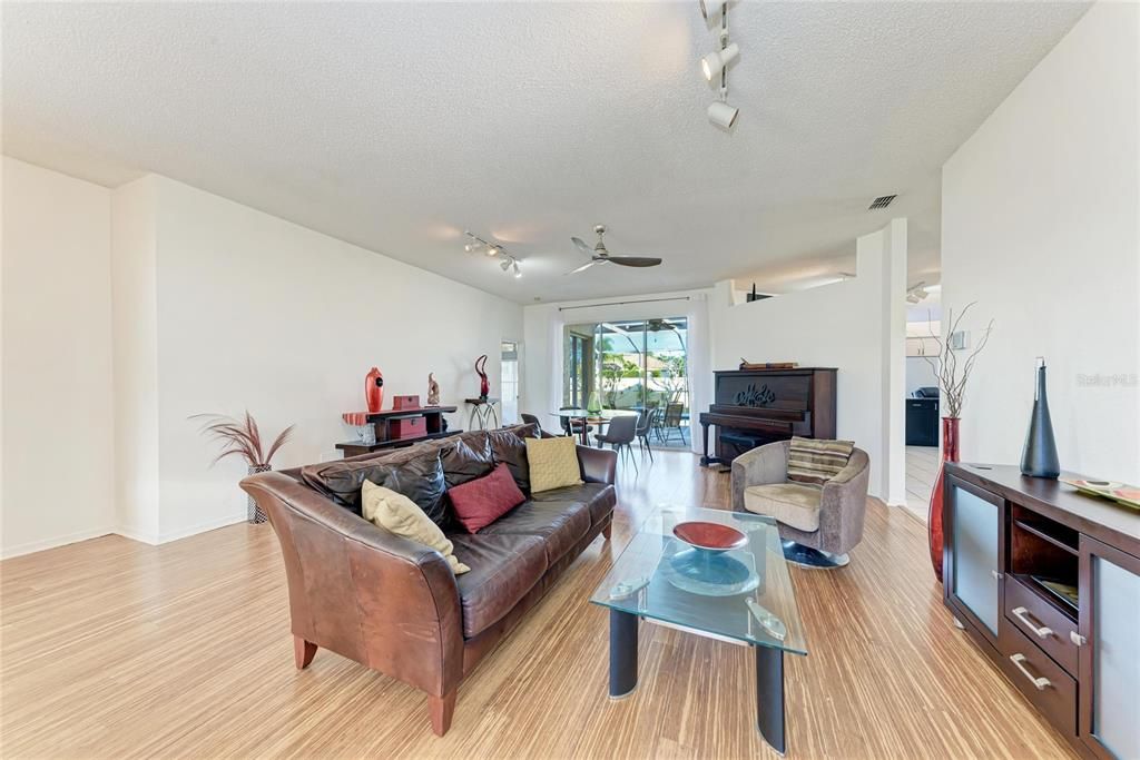 For Sale: $499,900 (4 beds, 3 baths, 2168 Square Feet)