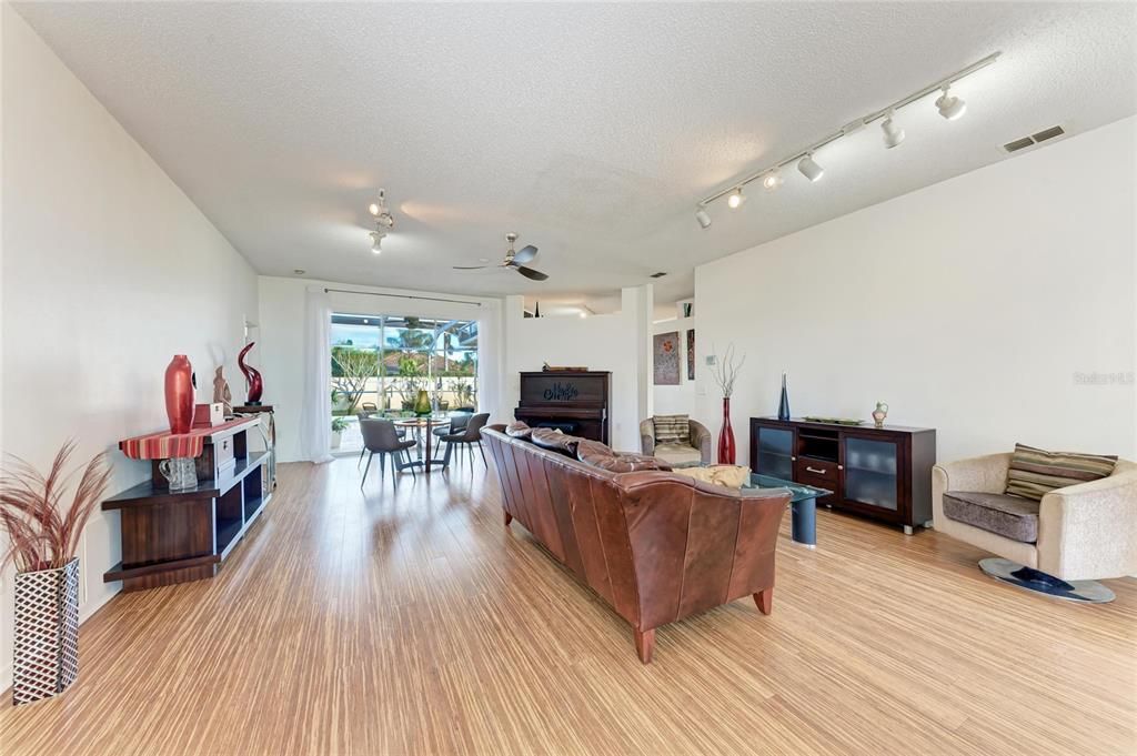 For Sale: $499,900 (4 beds, 3 baths, 2168 Square Feet)