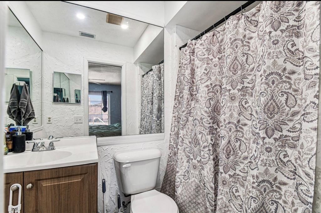 En Venta: $374,900 (3 camas, 2 baños, 1828 Pies cuadrados)