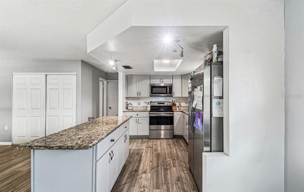 En Venta: $374,900 (3 camas, 2 baños, 1828 Pies cuadrados)