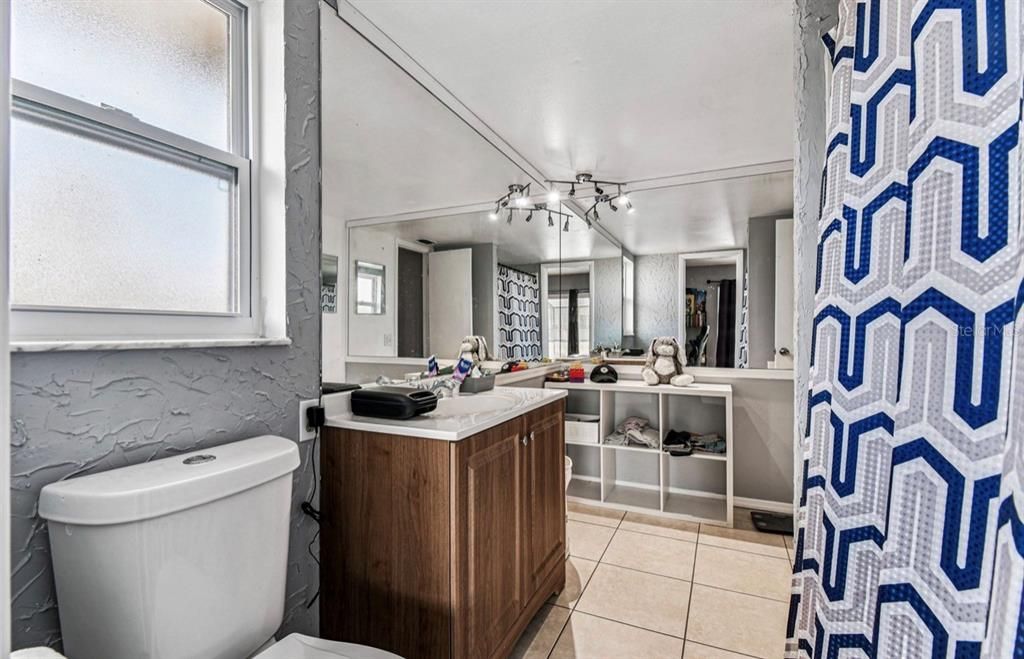 En Venta: $374,900 (3 camas, 2 baños, 1828 Pies cuadrados)