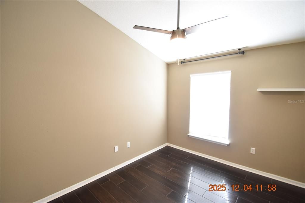 For Rent: $2,050 (3 beds, 2 baths, 1864 Square Feet)