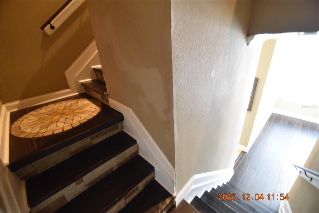 For Rent: $2,050 (3 beds, 2 baths, 1864 Square Feet)