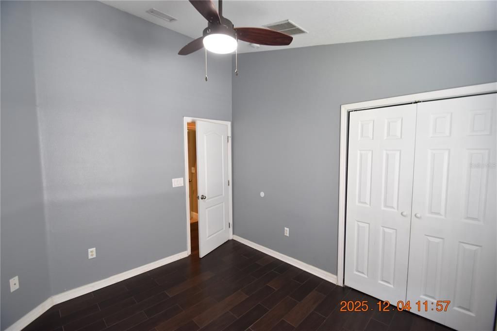 For Rent: $2,050 (3 beds, 2 baths, 1864 Square Feet)