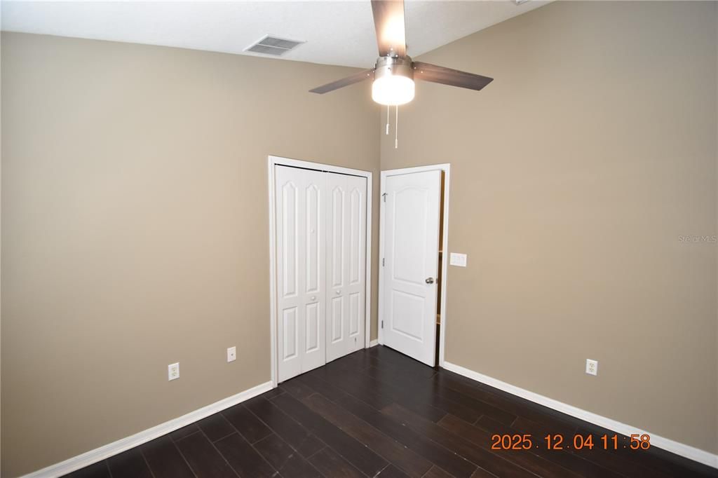For Rent: $2,050 (3 beds, 2 baths, 1864 Square Feet)