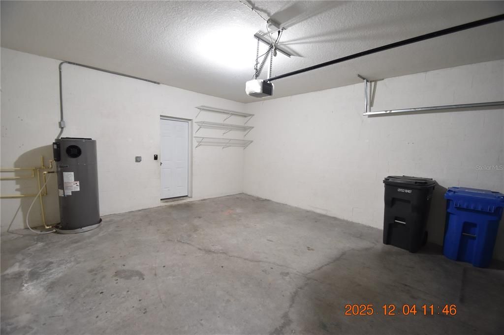 For Rent: $2,050 (3 beds, 2 baths, 1864 Square Feet)