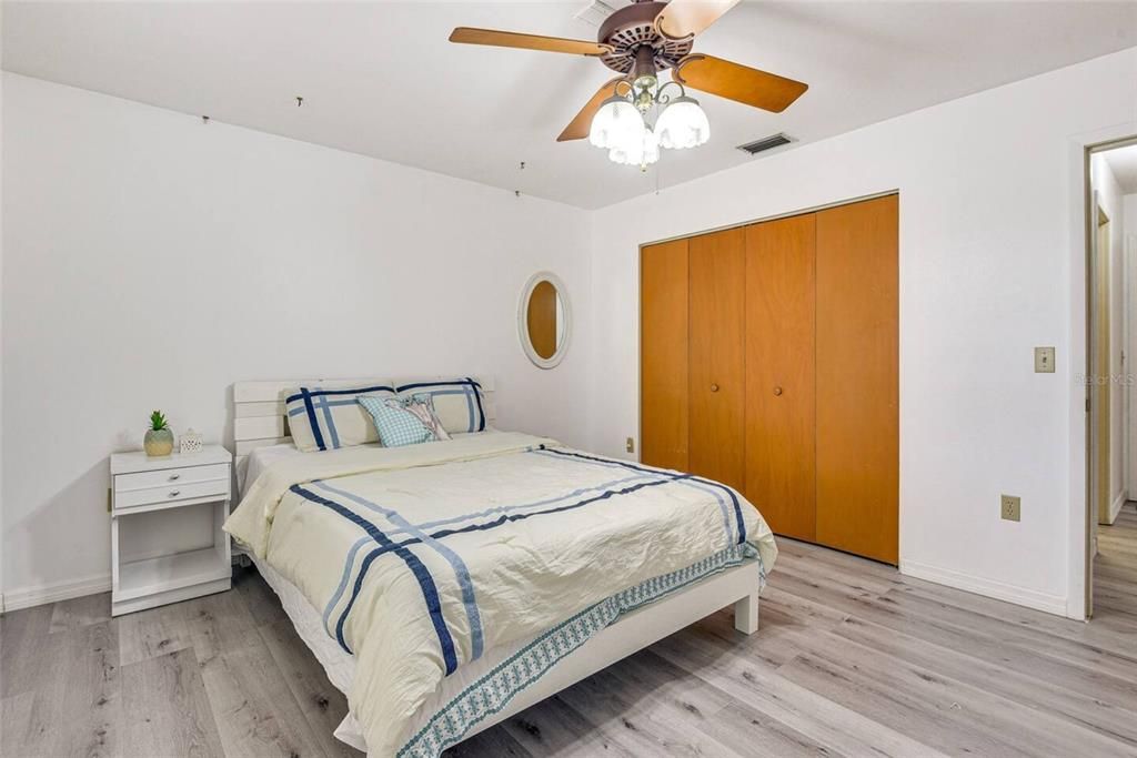 В аренду: $2,800 (4 спален, 2 ванн, 1898 Квадратных фут)