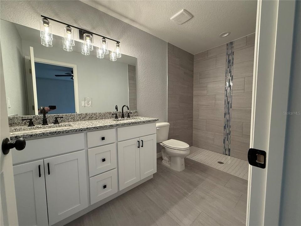 Active With Contract: $248,900 (3 beds, 2 baths, 1380 Square Feet)