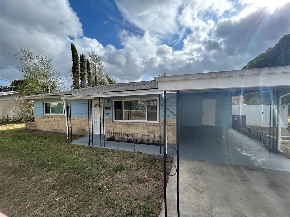 For Rent: $1,600 (2 beds, 1 baths, 1111 Square Feet)