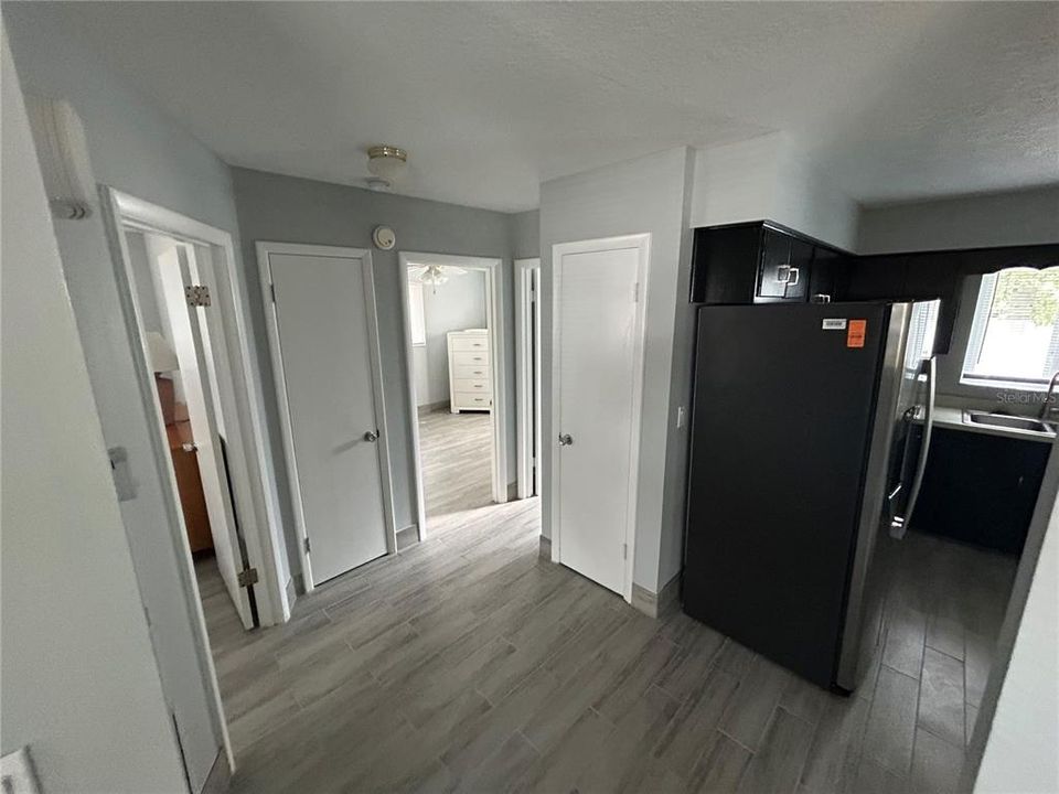 For Rent: $1,600 (2 beds, 1 baths, 1111 Square Feet)
