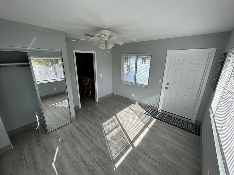 For Rent: $1,600 (2 beds, 1 baths, 1111 Square Feet)