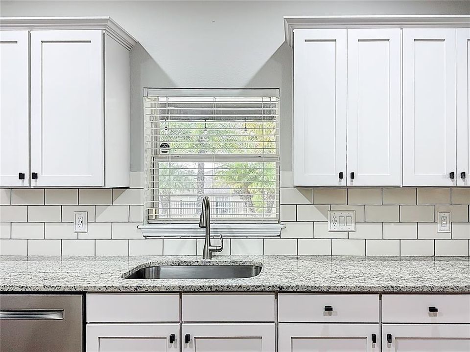 待售: $554,500 (4 贝兹, 2 浴室, 2550 平方英尺)