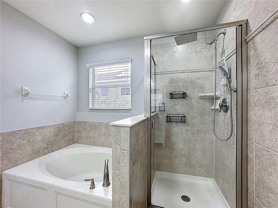 待售: $554,500 (4 贝兹, 2 浴室, 2550 平方英尺)