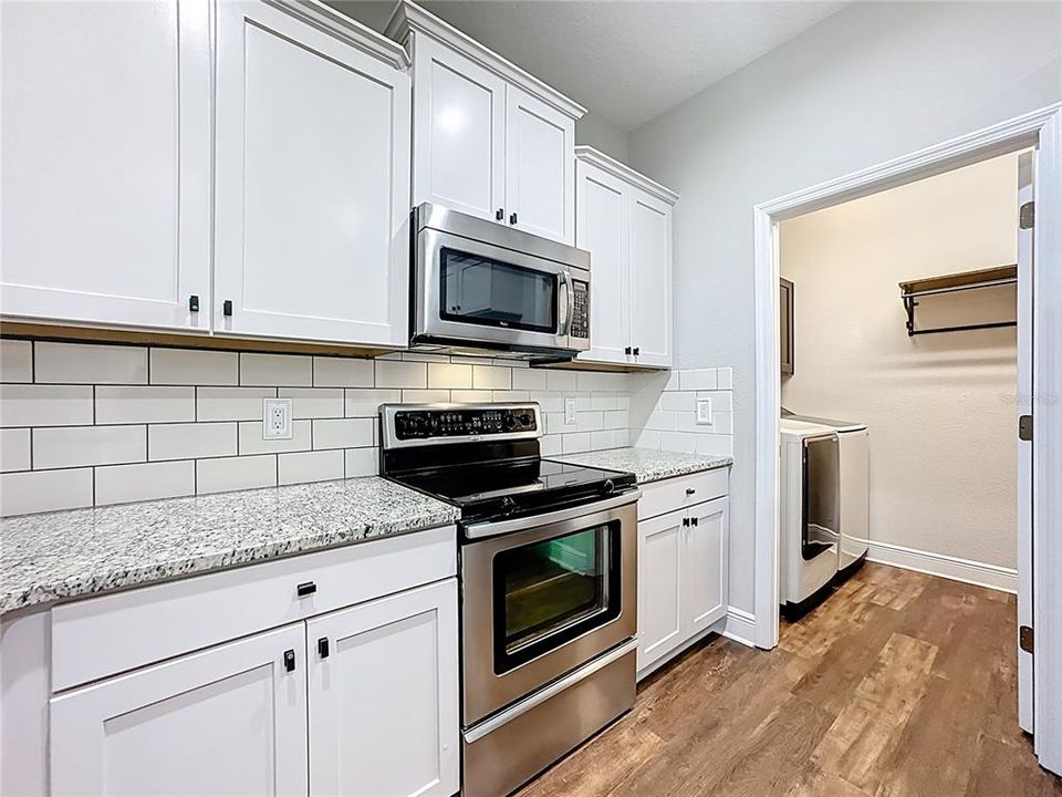 待售: $554,500 (4 贝兹, 2 浴室, 2550 平方英尺)